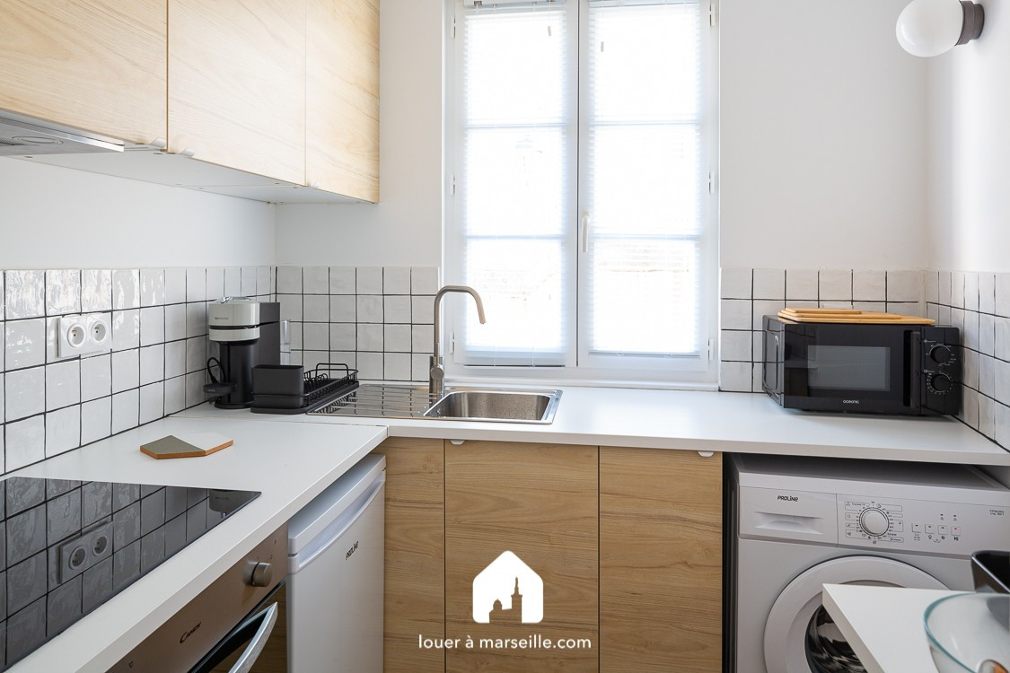 
                                                Location
                                                 Lorette