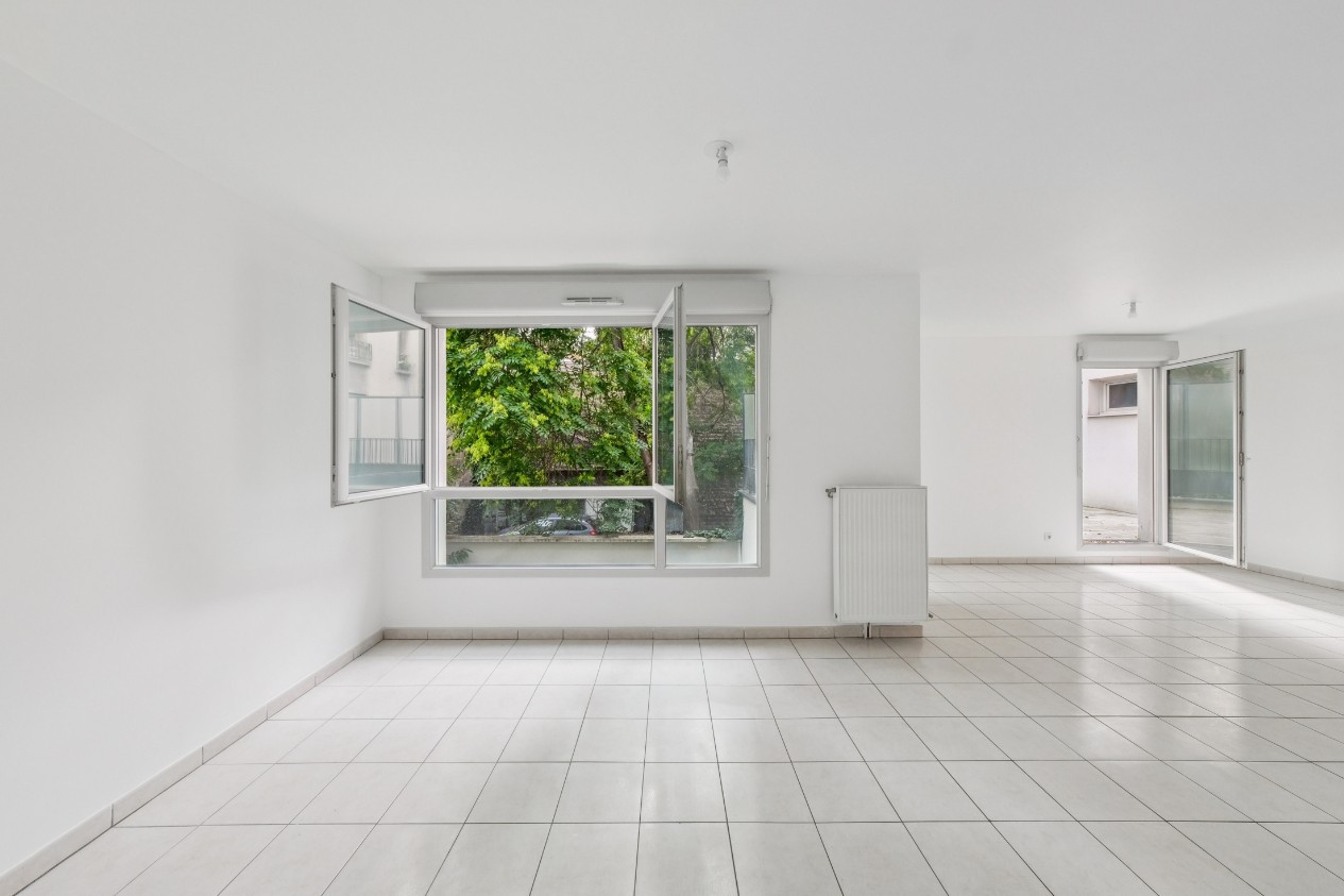 
                                                Vente
                                                 Lot 02 St Denis