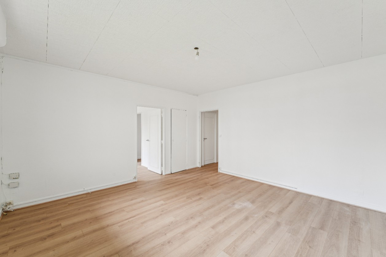 
                                                Vente
                                                 lot 1 CLICHY - IDEAL PROFESSION LIBERALE