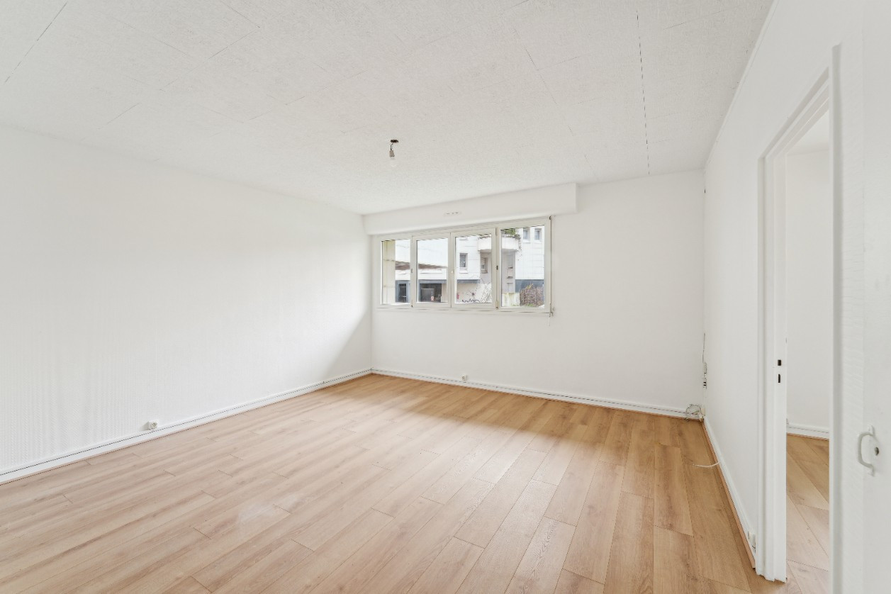 
                                                Vente
                                                 lot 1 CLICHY - IDEAL PROFESSION LIBERALE