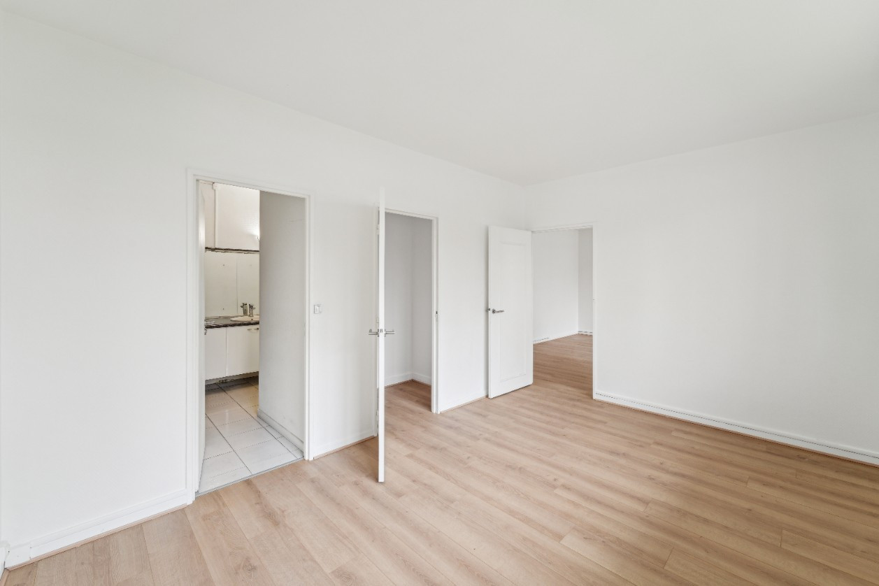 
                                                Vente
                                                 lot 1 CLICHY - IDEAL PROFESSION LIBERALE