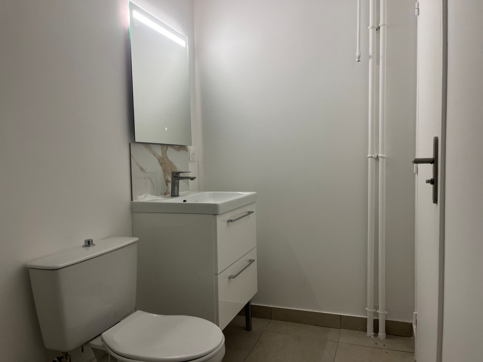 
                                                Vente
                                                 lot 101 Noisy-le-Grand