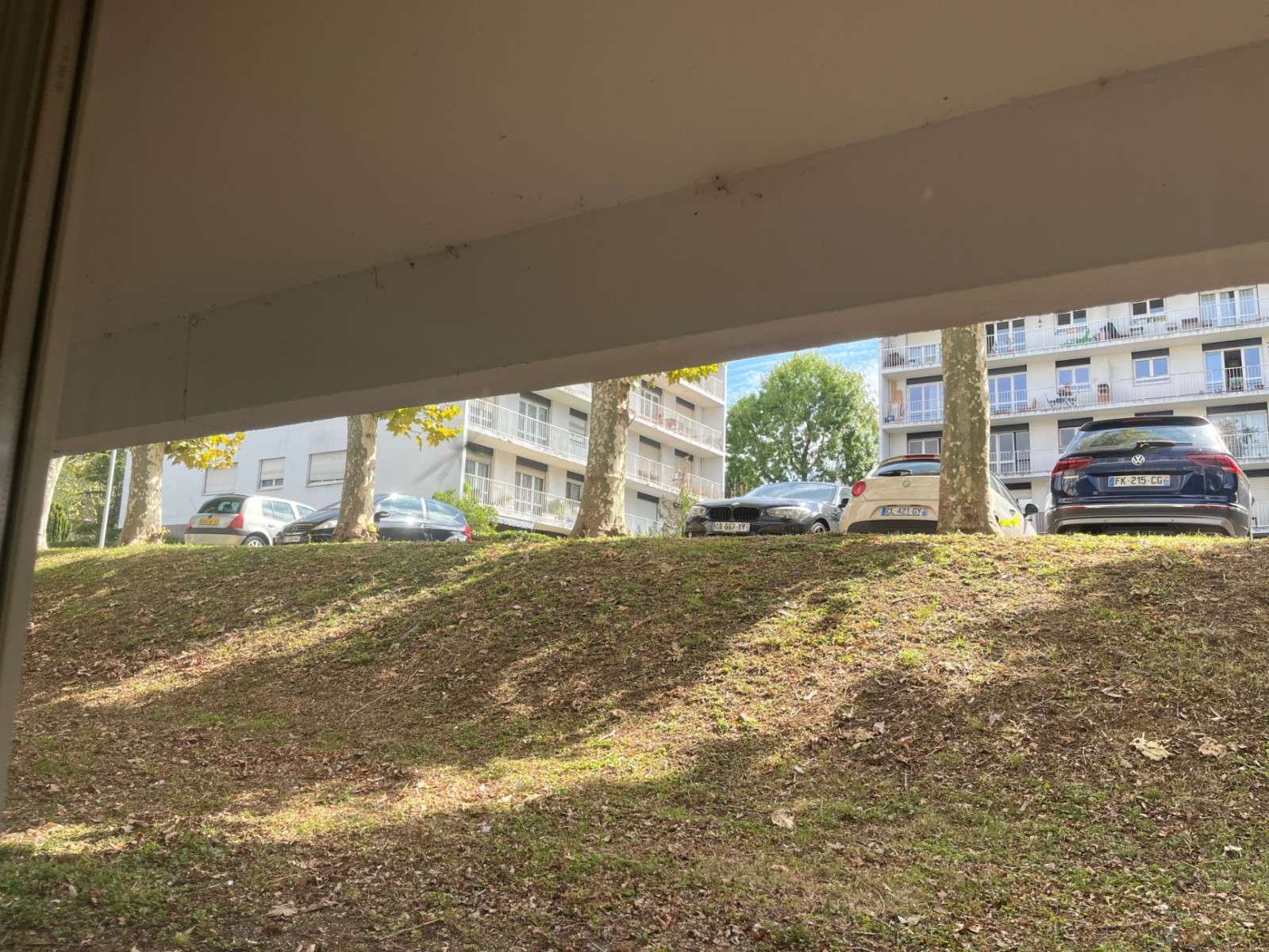 
                                                Vente
                                                 lot 101 Noisy-le-Grand