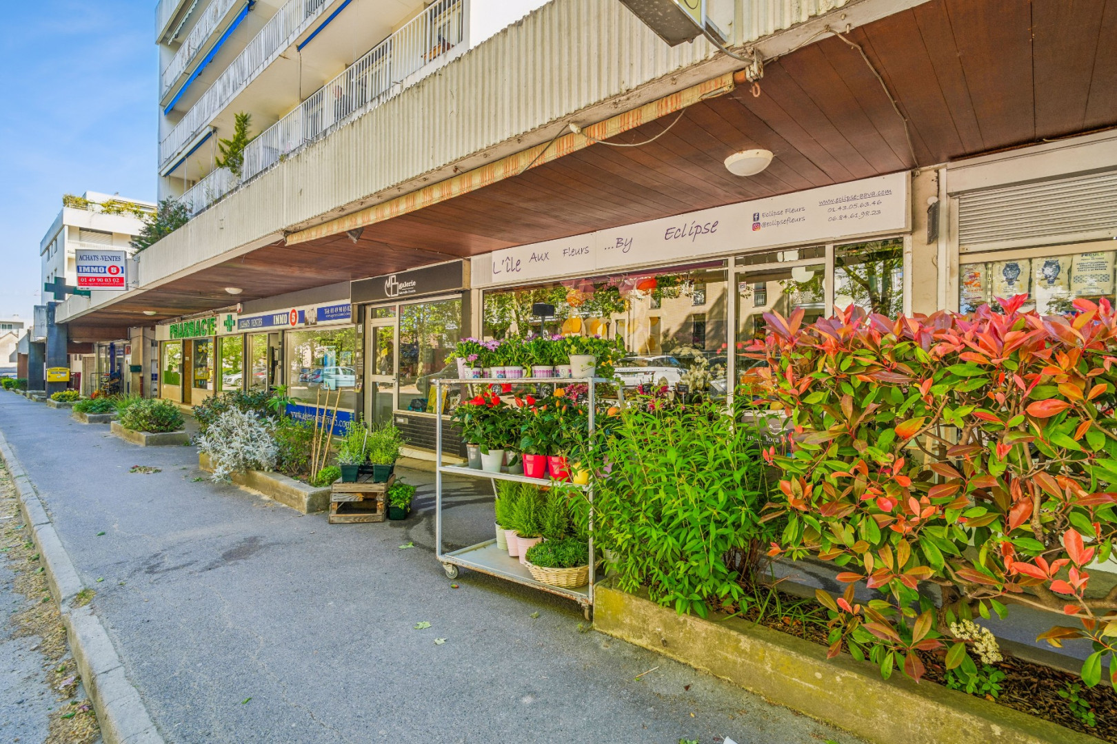 
                                                Vente
                                                 lot 101 Noisy-le-Grand
