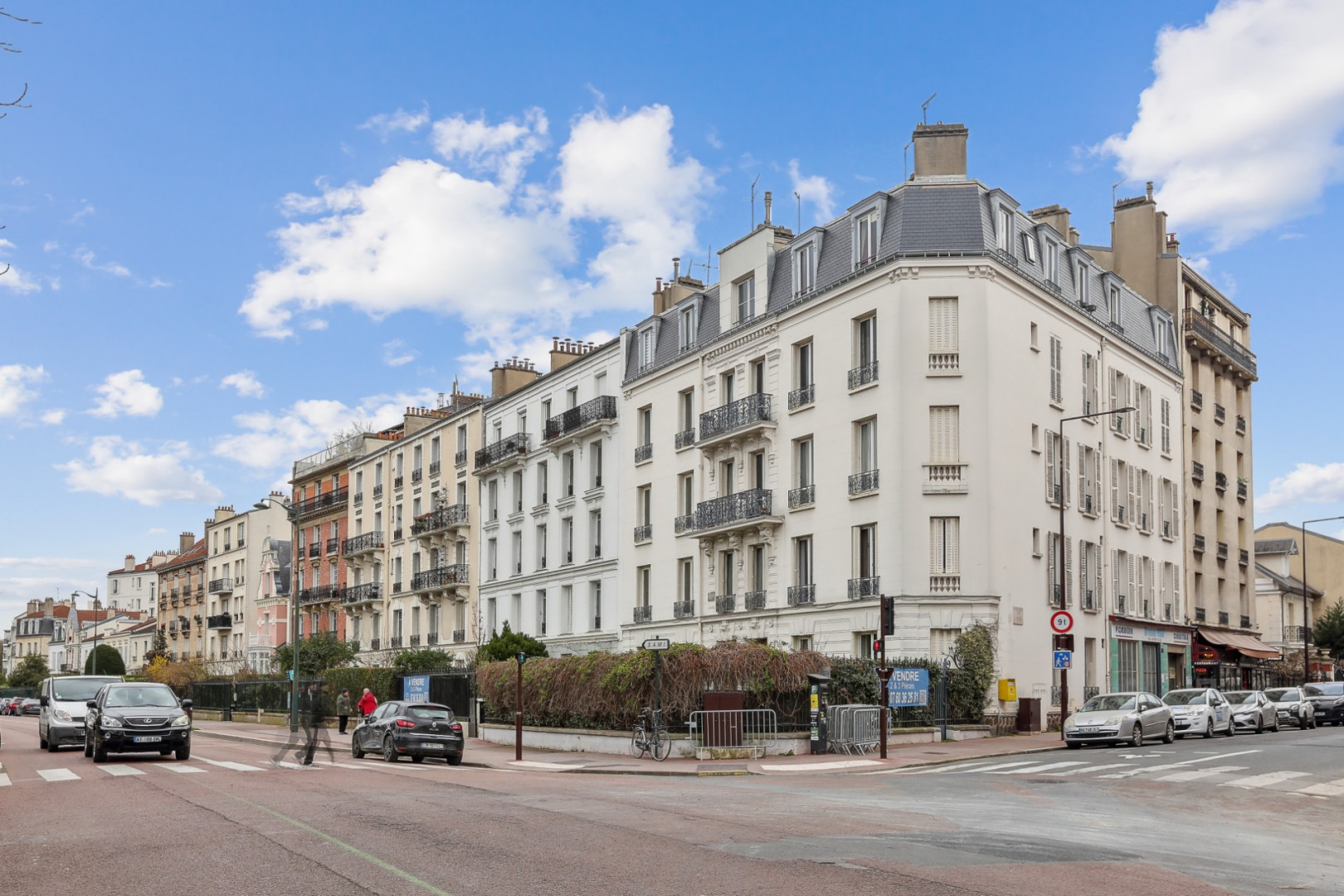 
                                                Vente
                                                 LOT 17&20