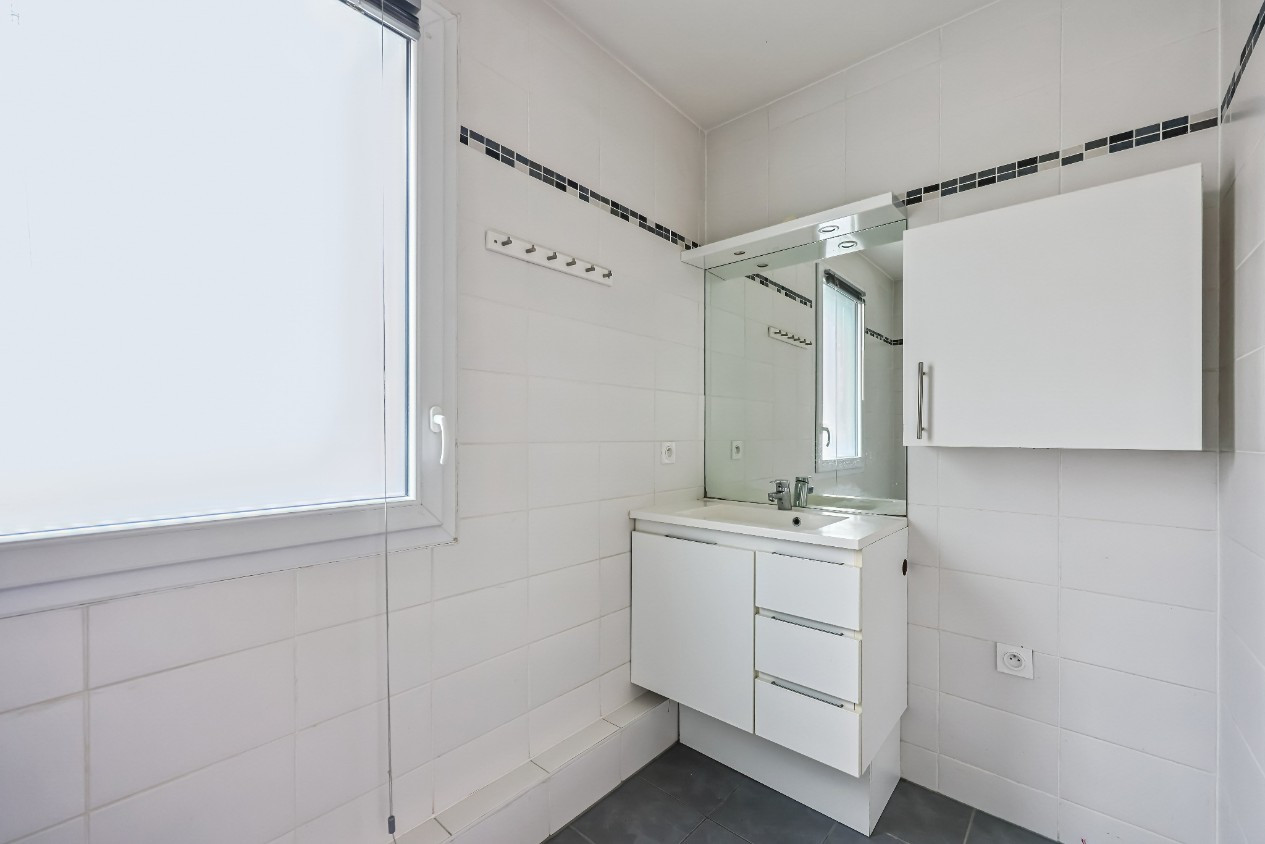 
                                                Vente
                                                 lot 25 ROSNY SOUS BOIS