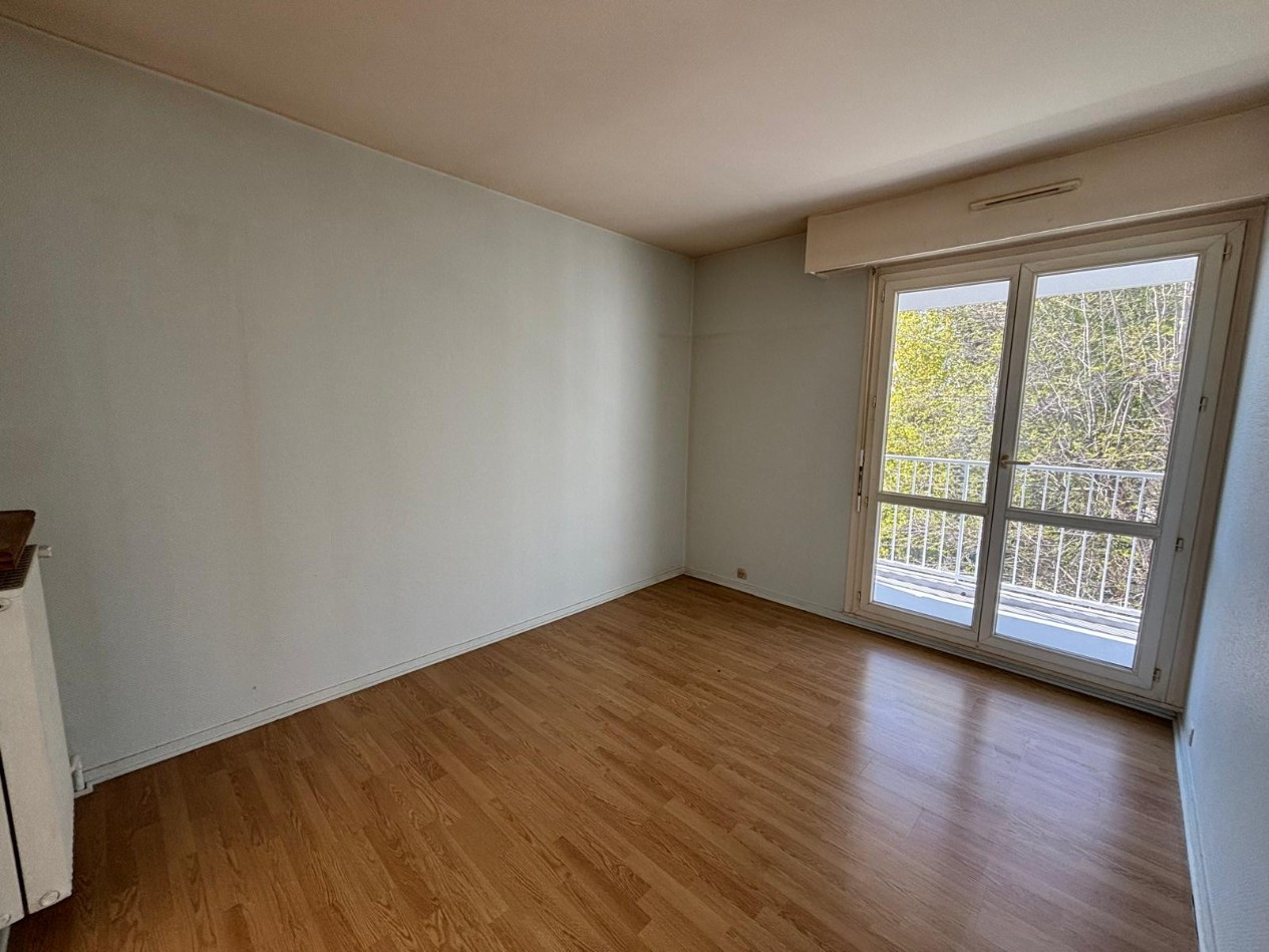 
                                                Vente
                                                 lot 418 Noisy-le-Grand