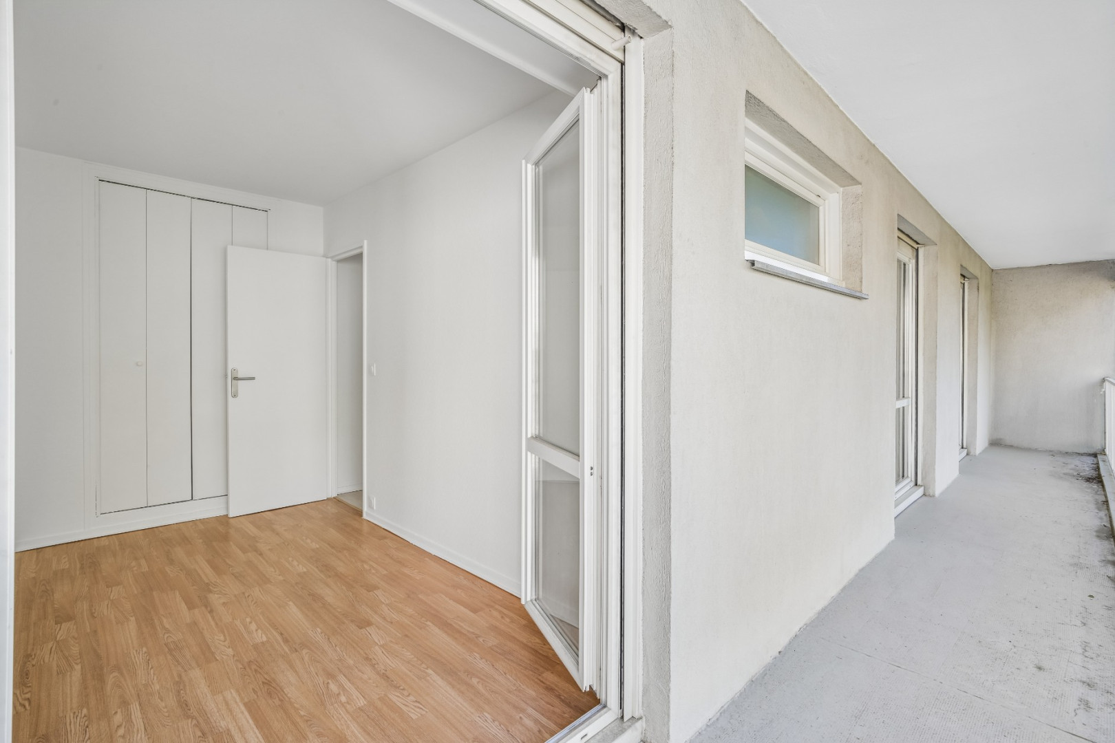 
                                                Vente
                                                 lot 418 Noisy-le-Grand