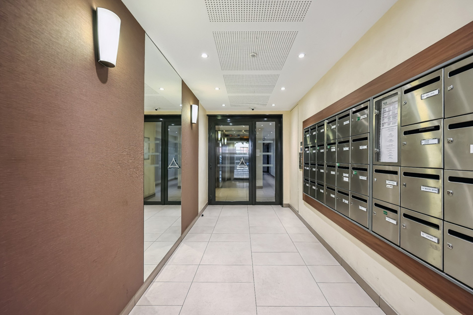 
                                                Vente
                                                 lot 43 ROSNY SOUS BOIS