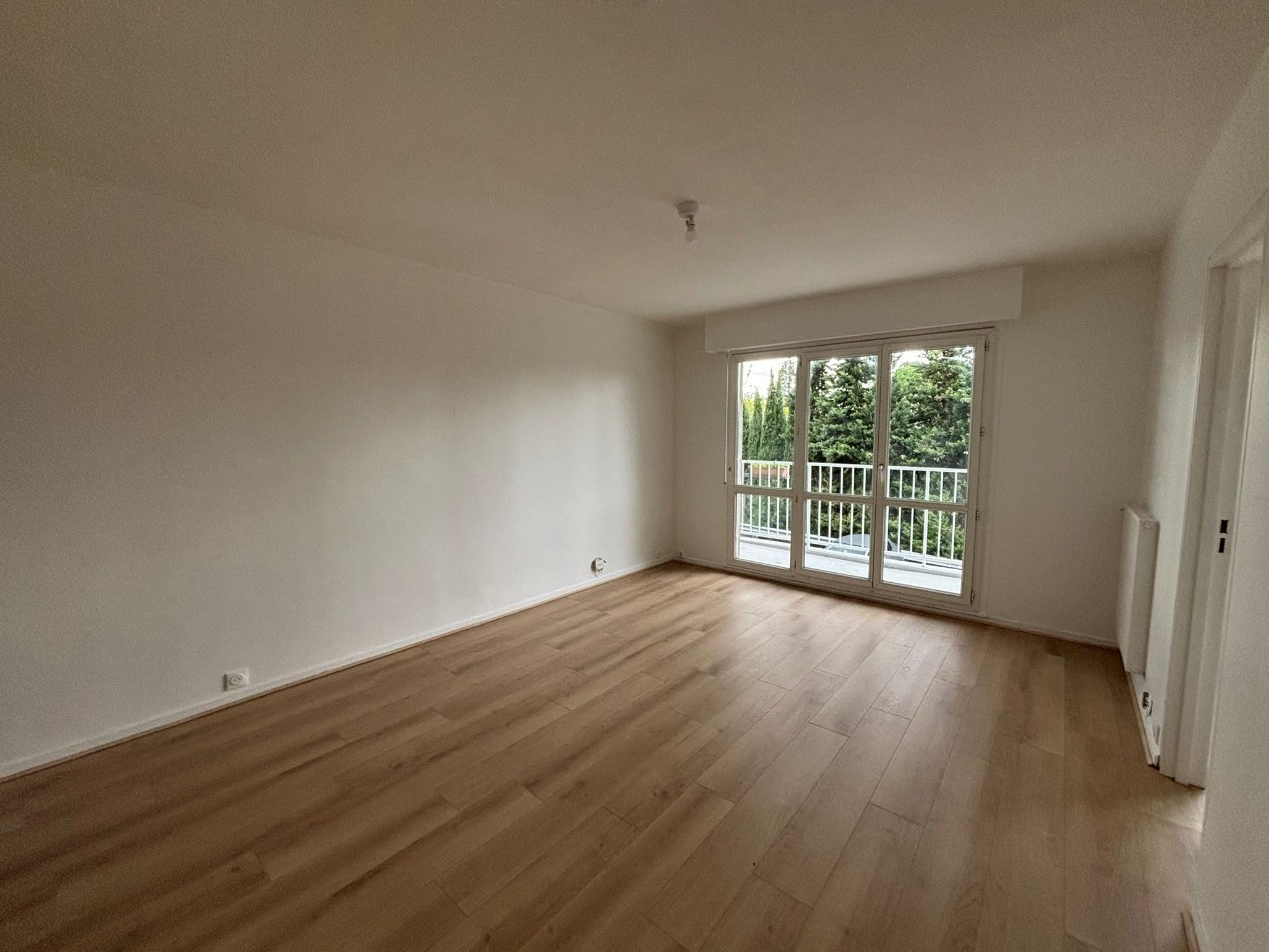 
                                                Vente
                                                 lot 506 Noisy-le-Grand