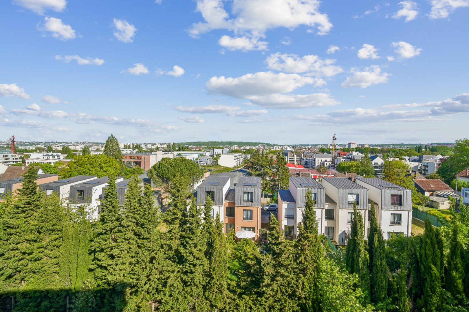 
                                                Vente
                                                 lot 518 Noisy-le-Grand