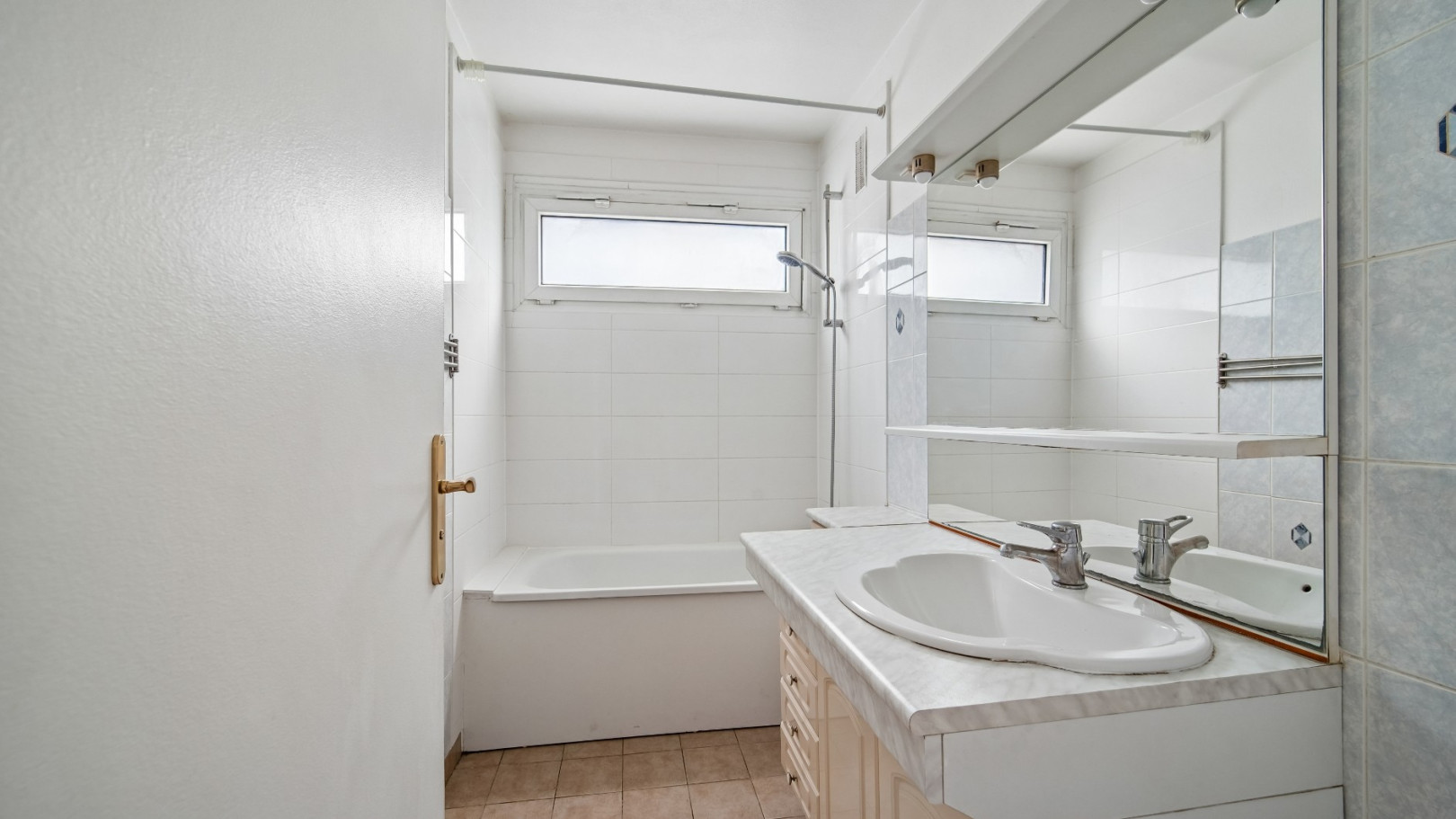 
                                                Vente
                                                 lot 333 Noisy-le-Grand