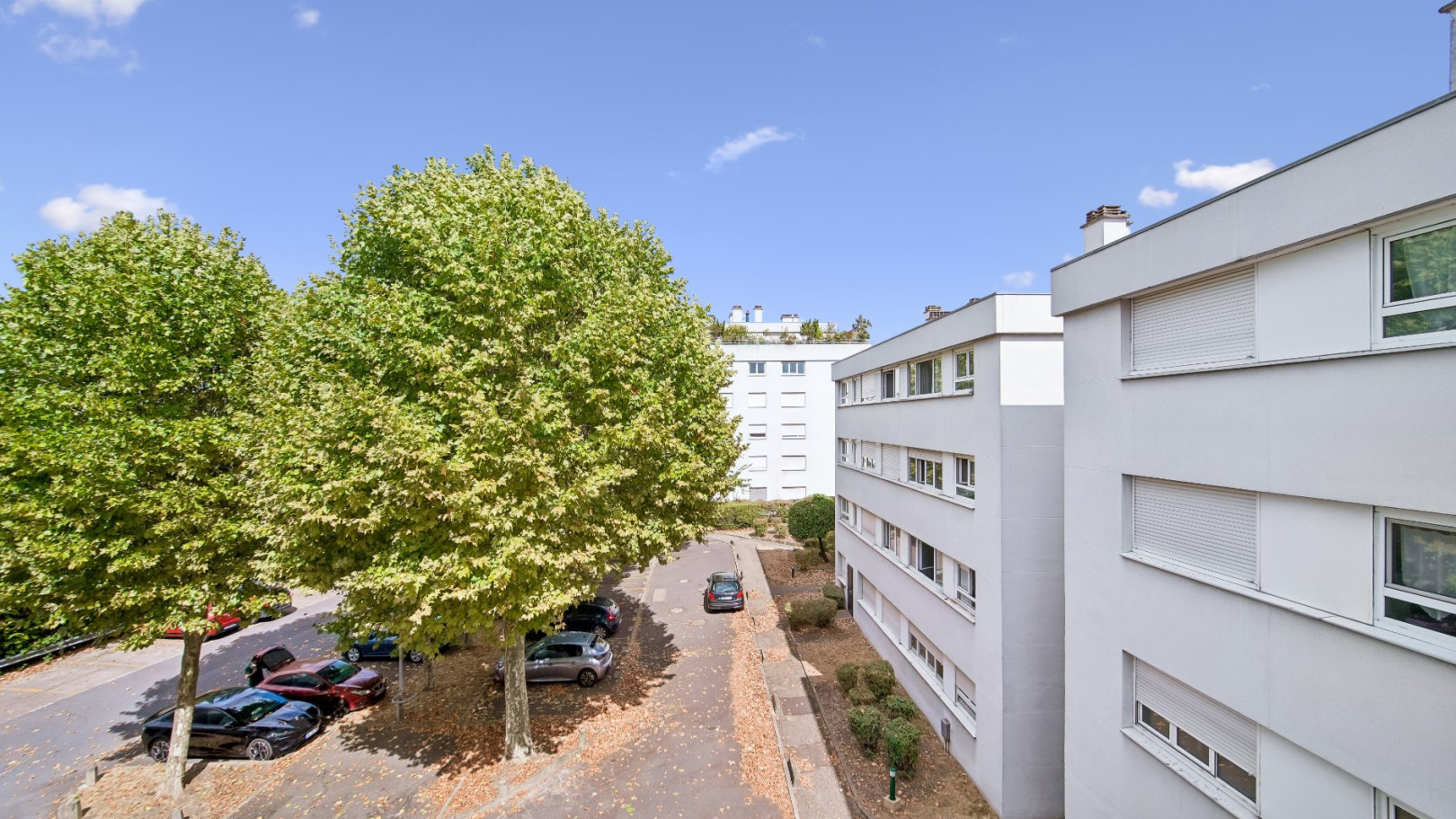
                                                Vente
                                                 lot 333 Noisy-le-Grand