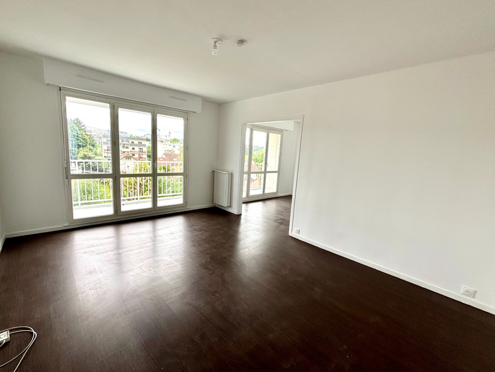 
                                                Vente
                                                 lot 519 Noisy-le-Grand