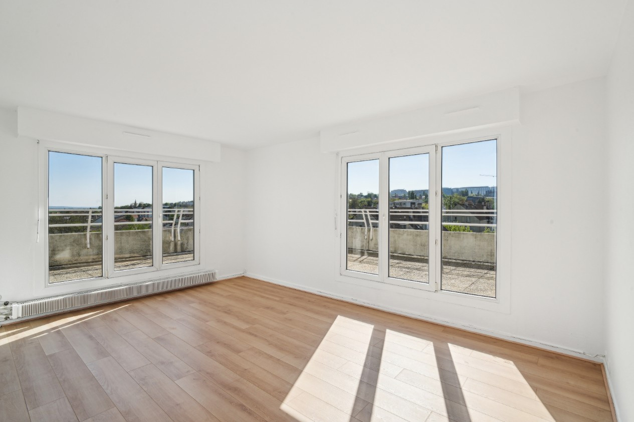 
                                                Vente
                                                 lot 522 Noisy-le-Grand