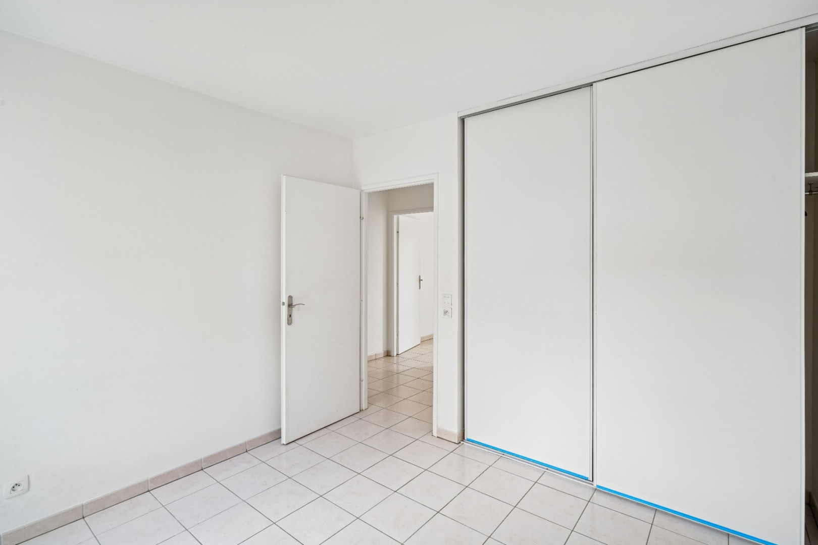 
                                                Vente
                                                 Lot C26 St Denis