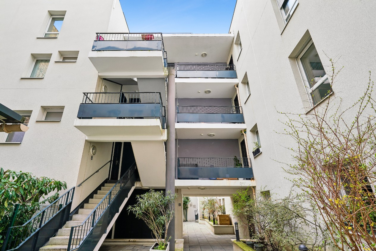 
                                                Vente
                                                 Lot C26 St Denis