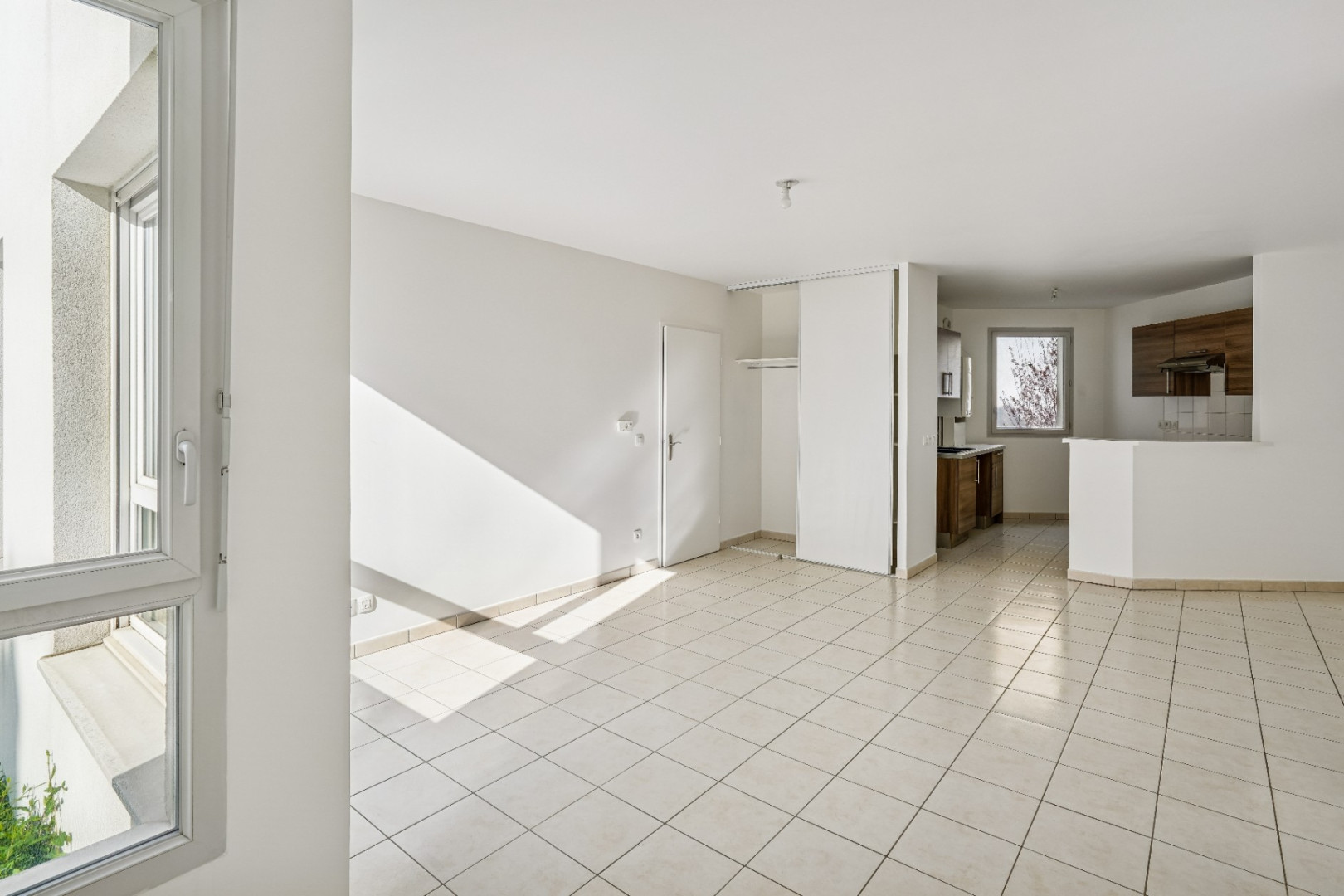 
                                                Vente
                                                 Lot C28 St Denis