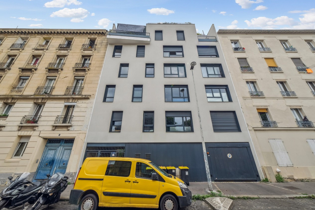 
                                                Vente
                                                 Lot C28 St Denis