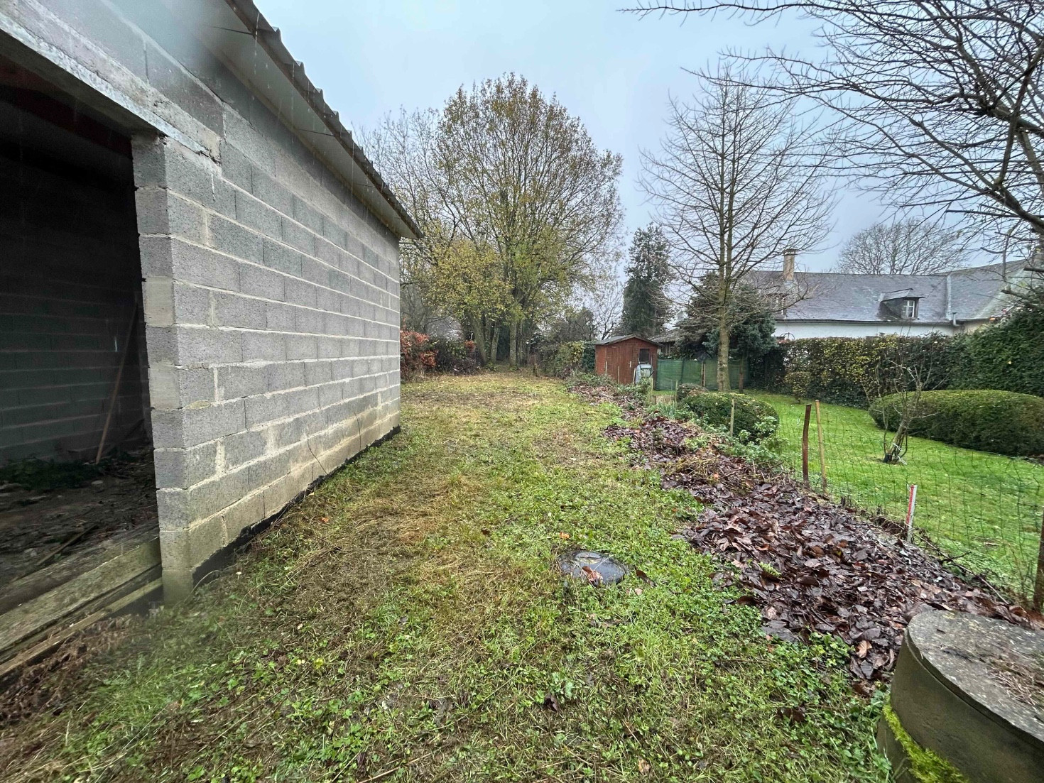 
                                                Vente
                                                 Lot de 2 maisons à rénover avec jardin