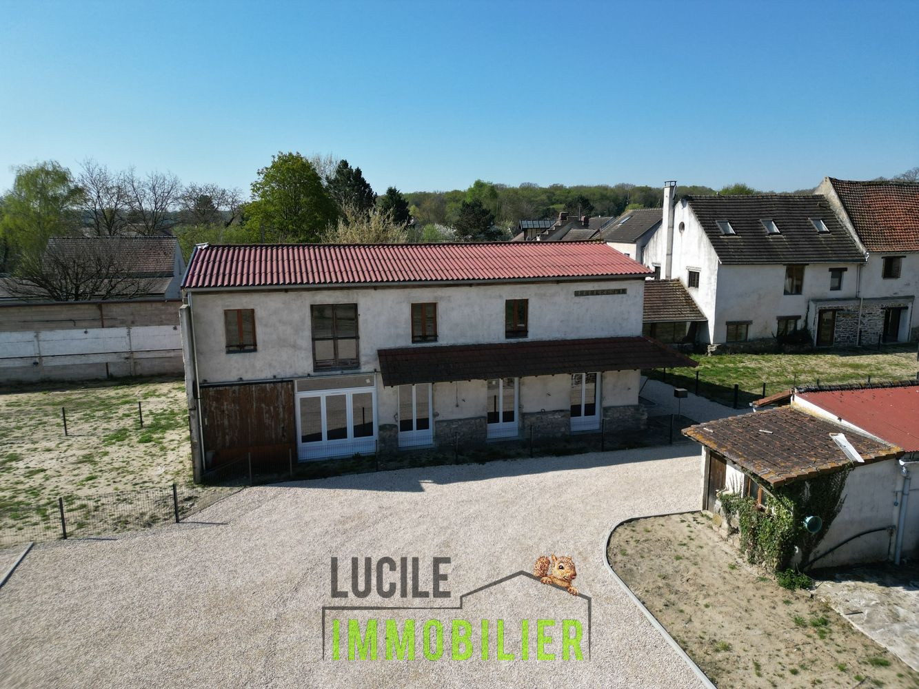 
                                                Vente
                                                 Lot de 6 biens à aménager