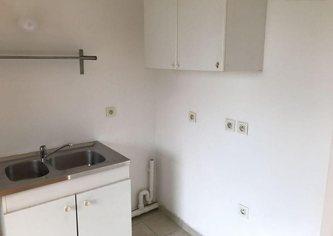 
                                                Location
                                                 Loue 2 pièces 42m² avec balcon à Créteil