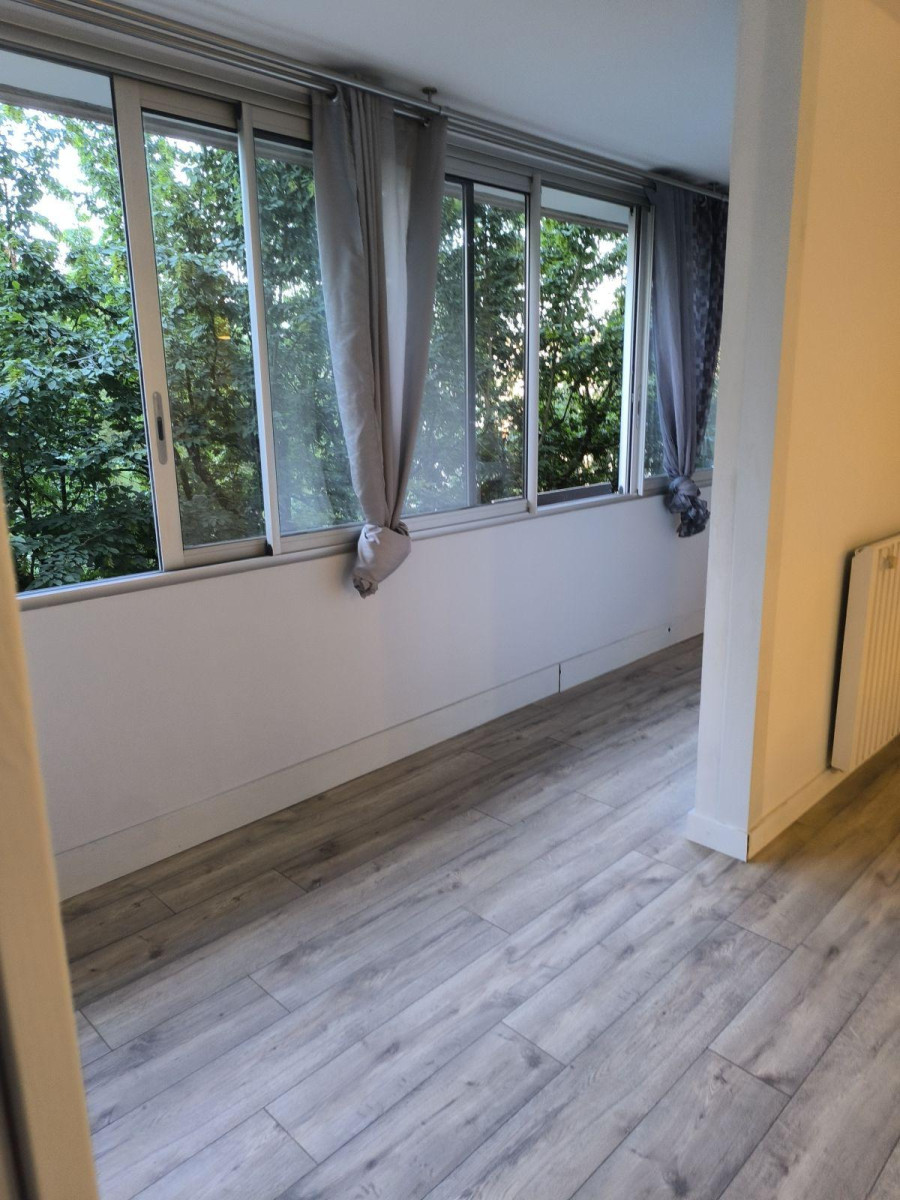 
                                                Location
                                                 Loue 4  chambre en colocation