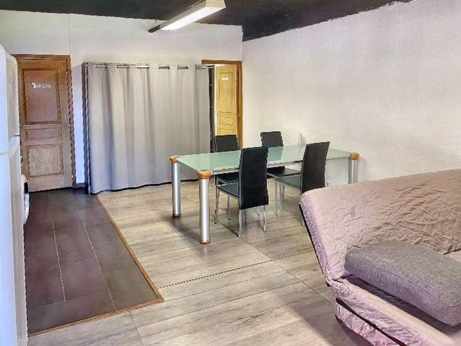 
                                                Location
                                                 Loue 40 m2 à Biot (proche Sophia-Antipolis)