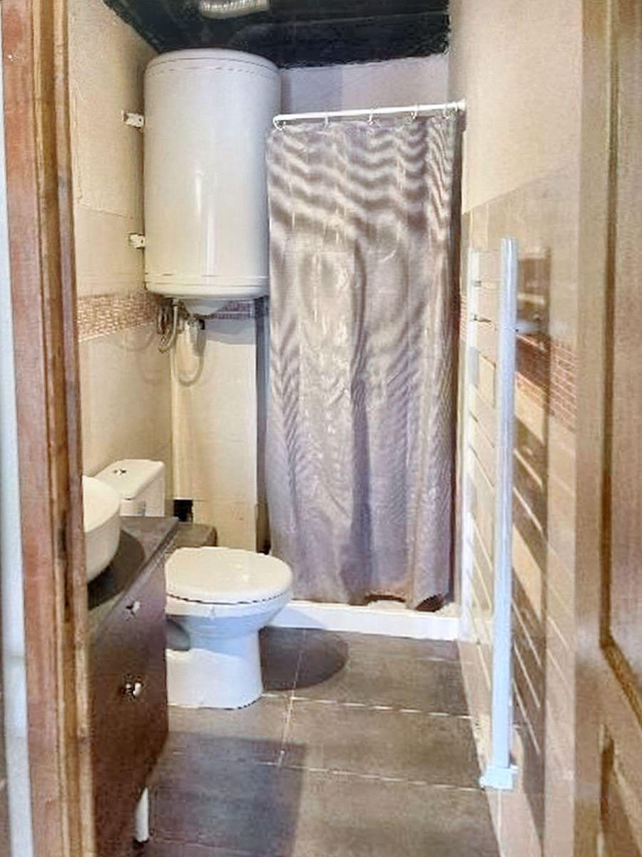 
                                                Location
                                                 Loue 40 m2 à Biot (proche Sophia-Antipolis)