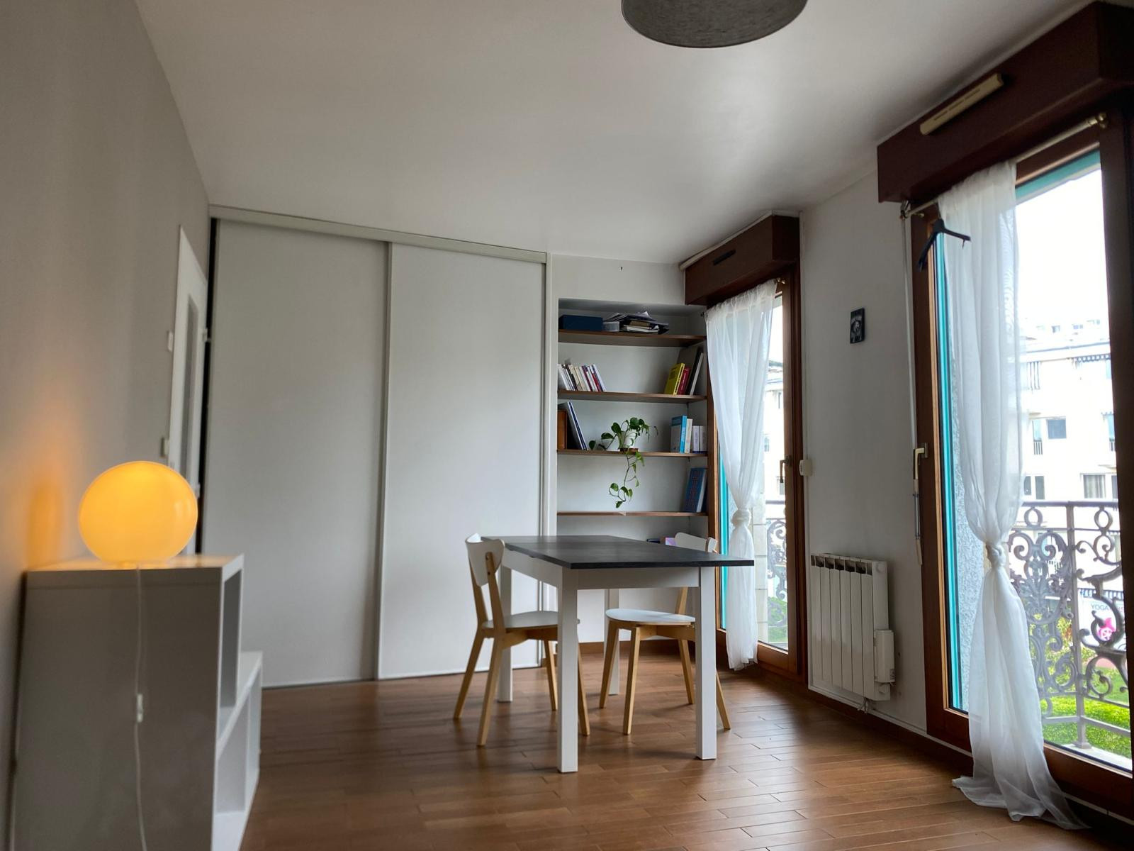 
                                                Location
                                                 Loue agréable Studio meublé 29 m²