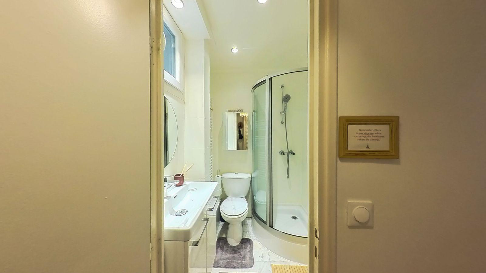 
                                                Location
                                                 Loue appartement 37m² Paris 16 - Rue Jouvenet