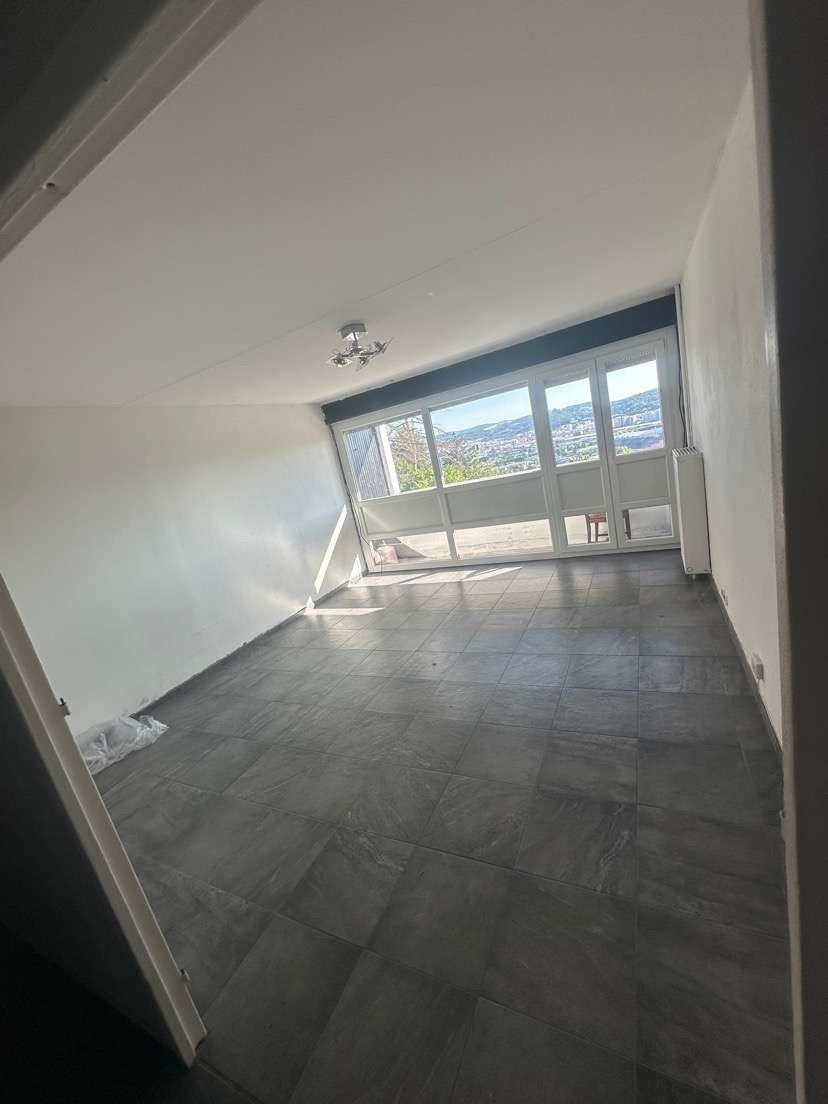 
                                                Location
                                                 Loue appartement F3 73m2 saint Étienne