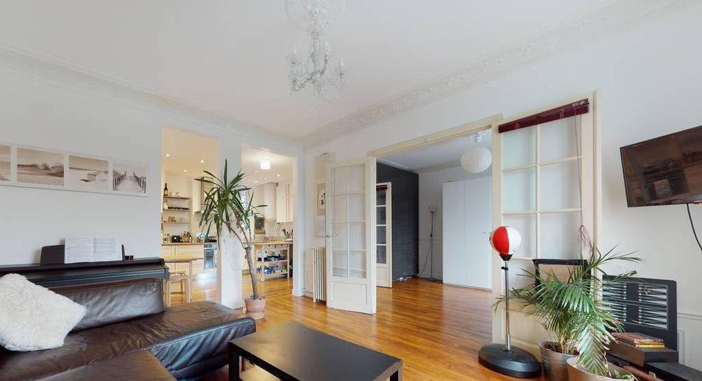 
                                                Location
                                                 Loue appartement familial "esprit loft"