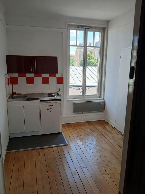 
                                                Location
                                                 Loue appartement proche centre ville Nancy