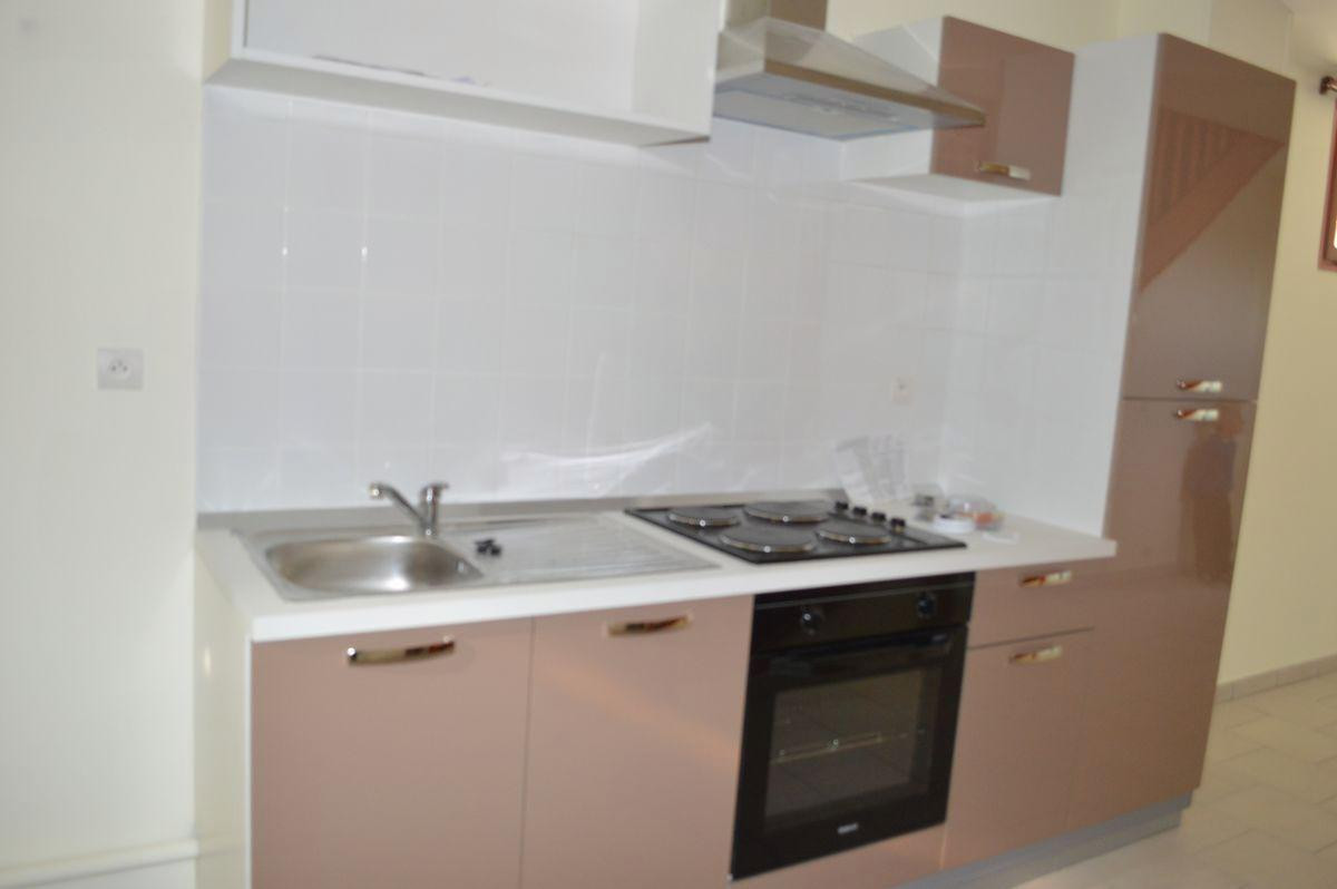 
                                                Location
                                                 Loue Appartement T1