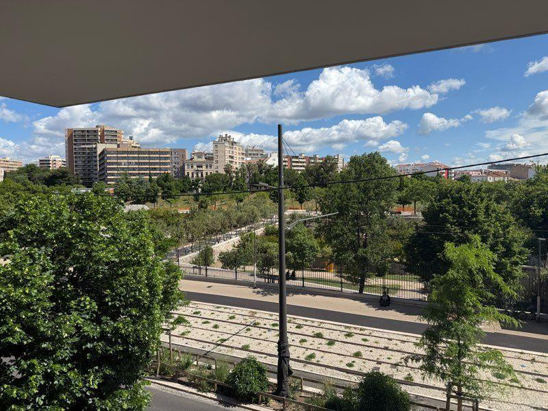 
                                                Location
                                                 Loue appartement T2 37m2 Marseille 13008 Prado