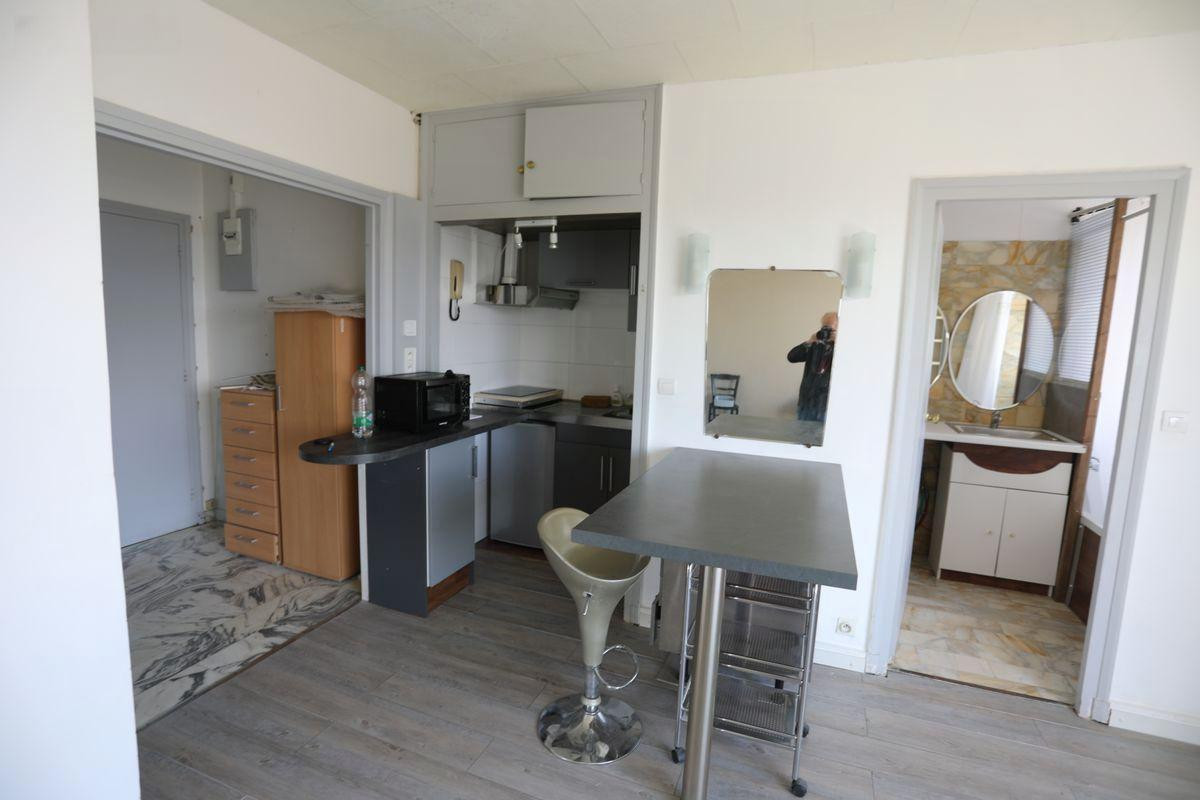 
                                                Location
                                                 Loue apt T2 Bordeaux /le Bouscat Barrière du Médoc