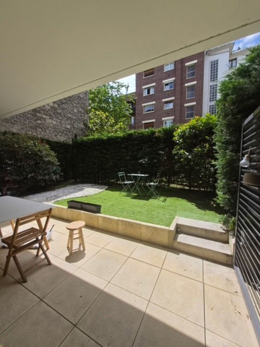
                                                Location
                                                 LOUE BEAU 2 PIECES - ASNIERES CENTRE