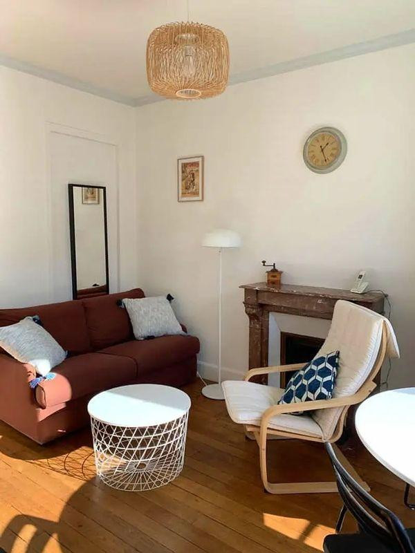 
                                                Location
                                                 Loue beau T2 33m² Boulogne (92) Nord Eglise