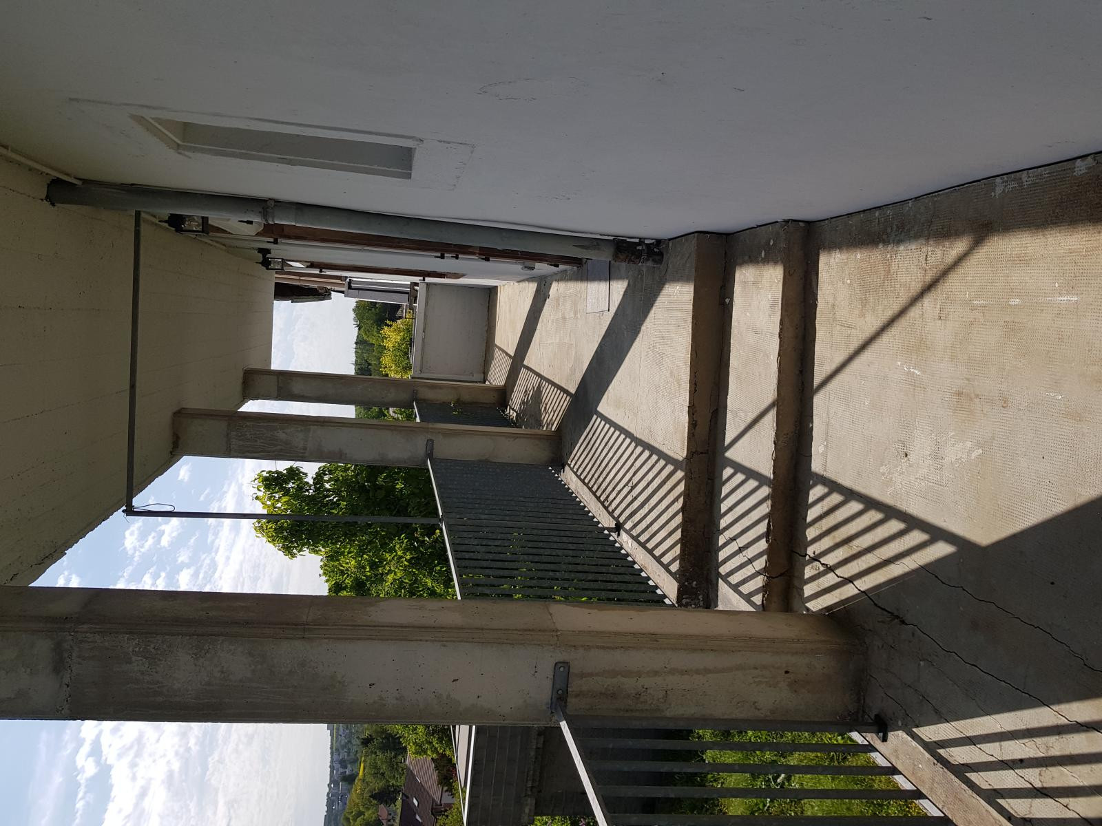 
                                                Location
                                                 Loue beau T3  au calme, avec  belle vue à ETZLING