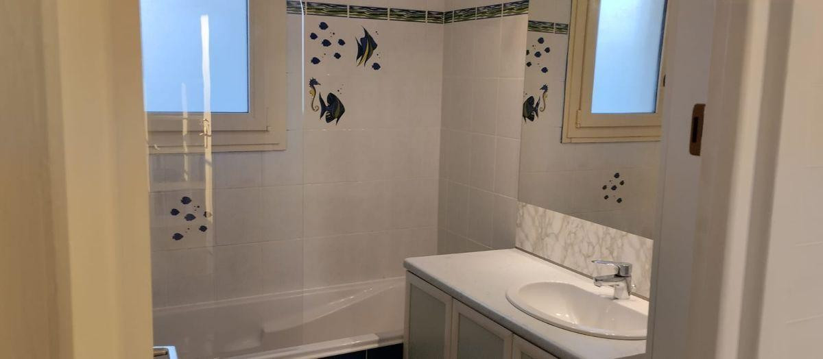 
                                                Colocation
                                                 Loue Chambre meublée Etudiant 390