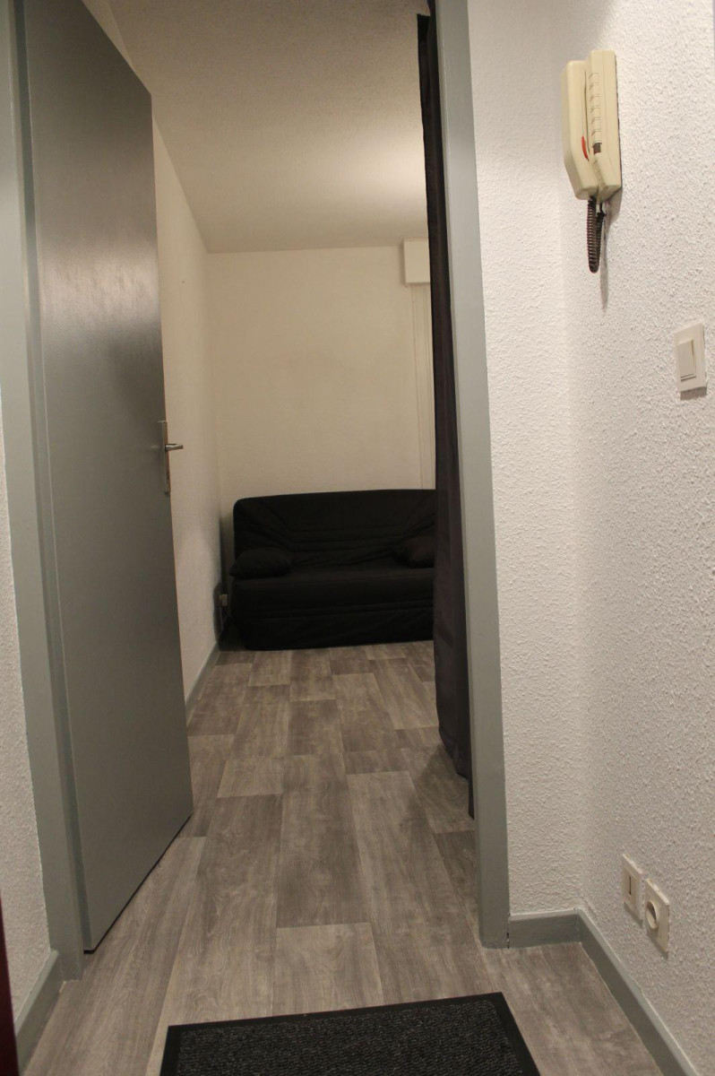 
                                                Location
                                                 Loue charmant studio pour étudiant Chambéry centre