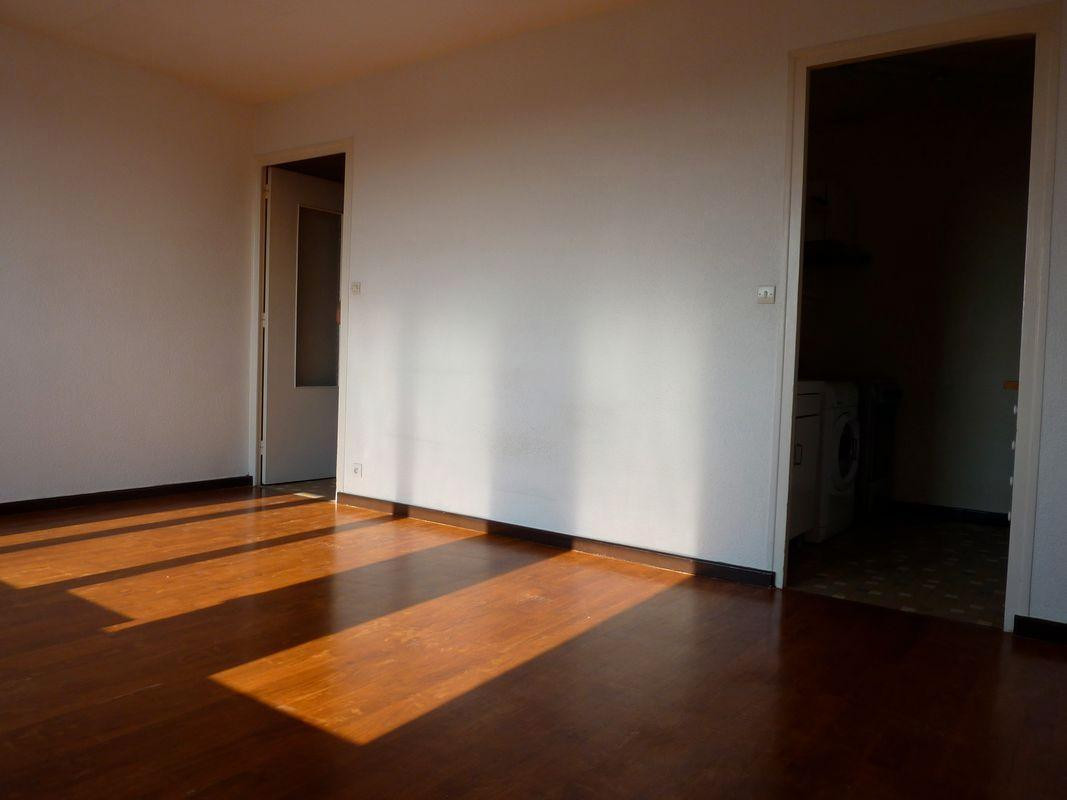 
                                                Location
                                                 Loue f1 villeurbanne la doua, rue bonnet