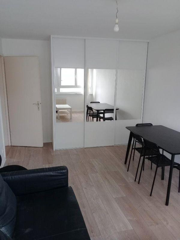 
                                                Location
                                                 Loue F2 Esplanade