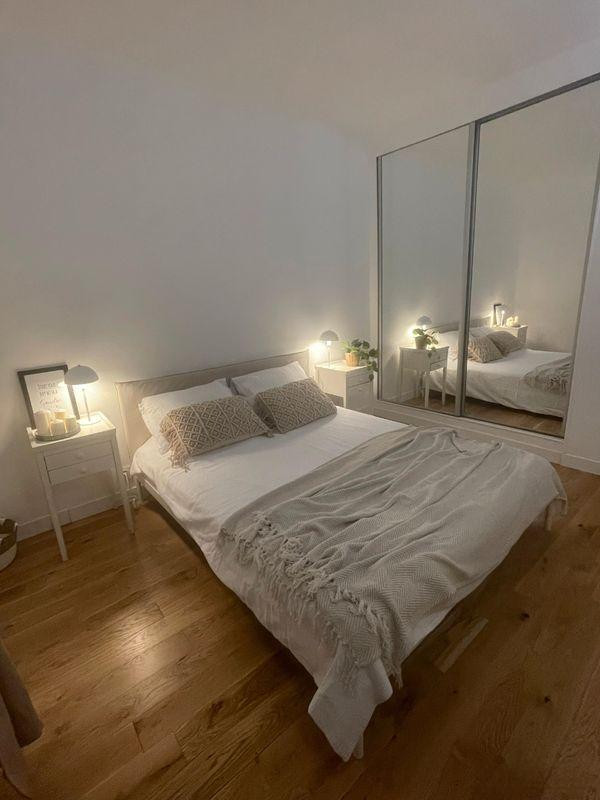 
                                                Location
                                                 Loue F2 meublé Courbevoie