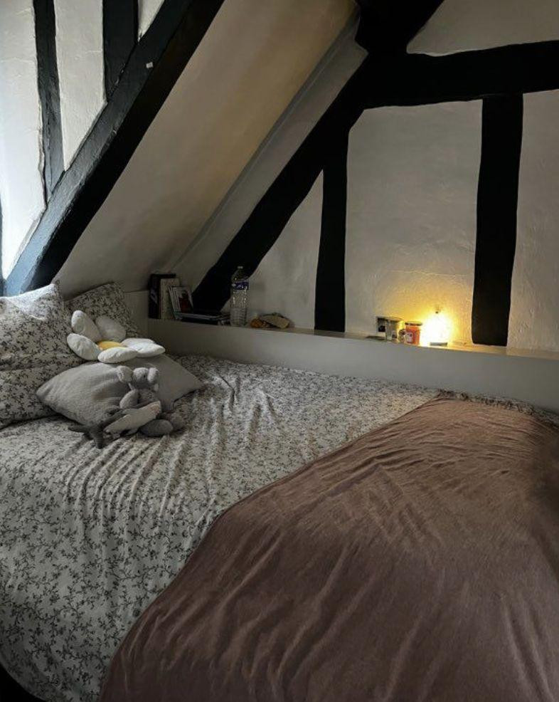 
                                                Location
                                                 Loue F2 Place Henri IV Rouen