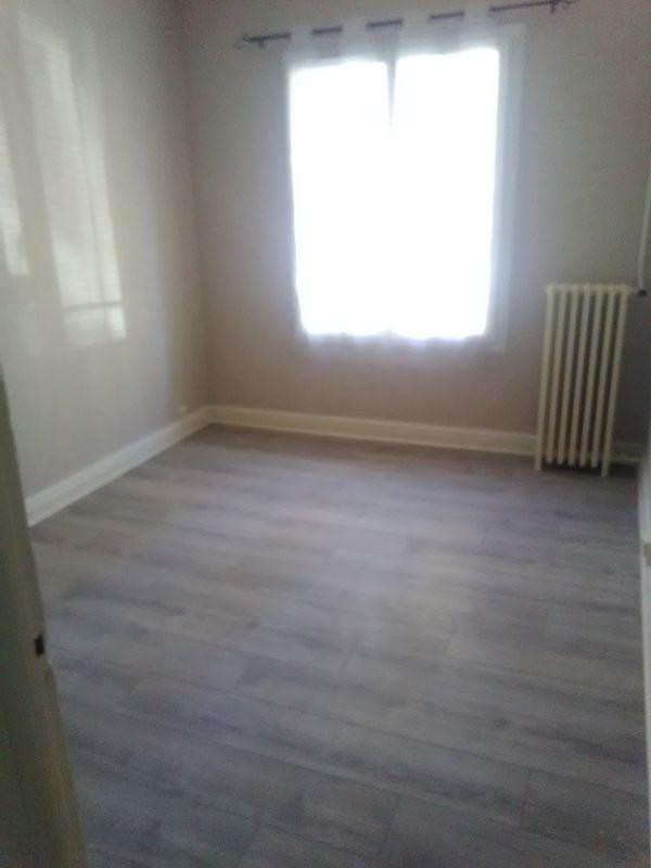 
                                                Location
                                                 Loue F3 rue Palissot