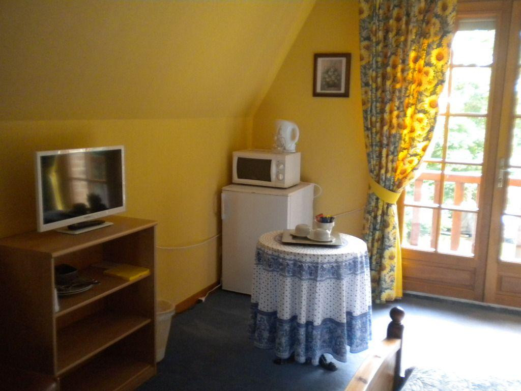 
                                                Colocation
                                                 Loue Grande chambre pour Étudiant stagiaire