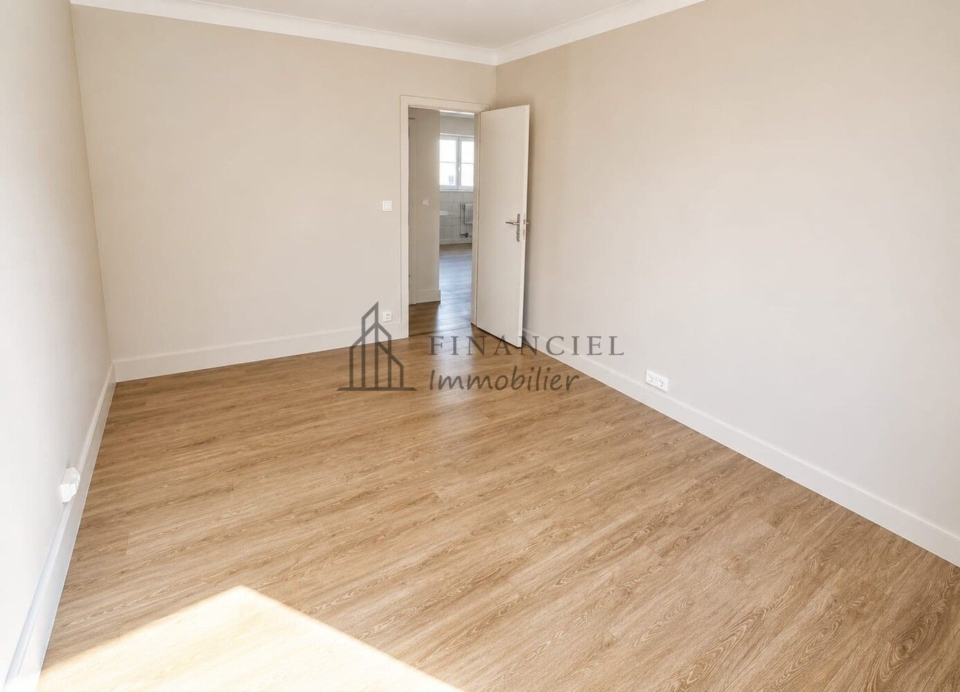 
                                                Location
                                                 LOUE JOLI 3 PIECES - RUE CLAUDE TERRASSE