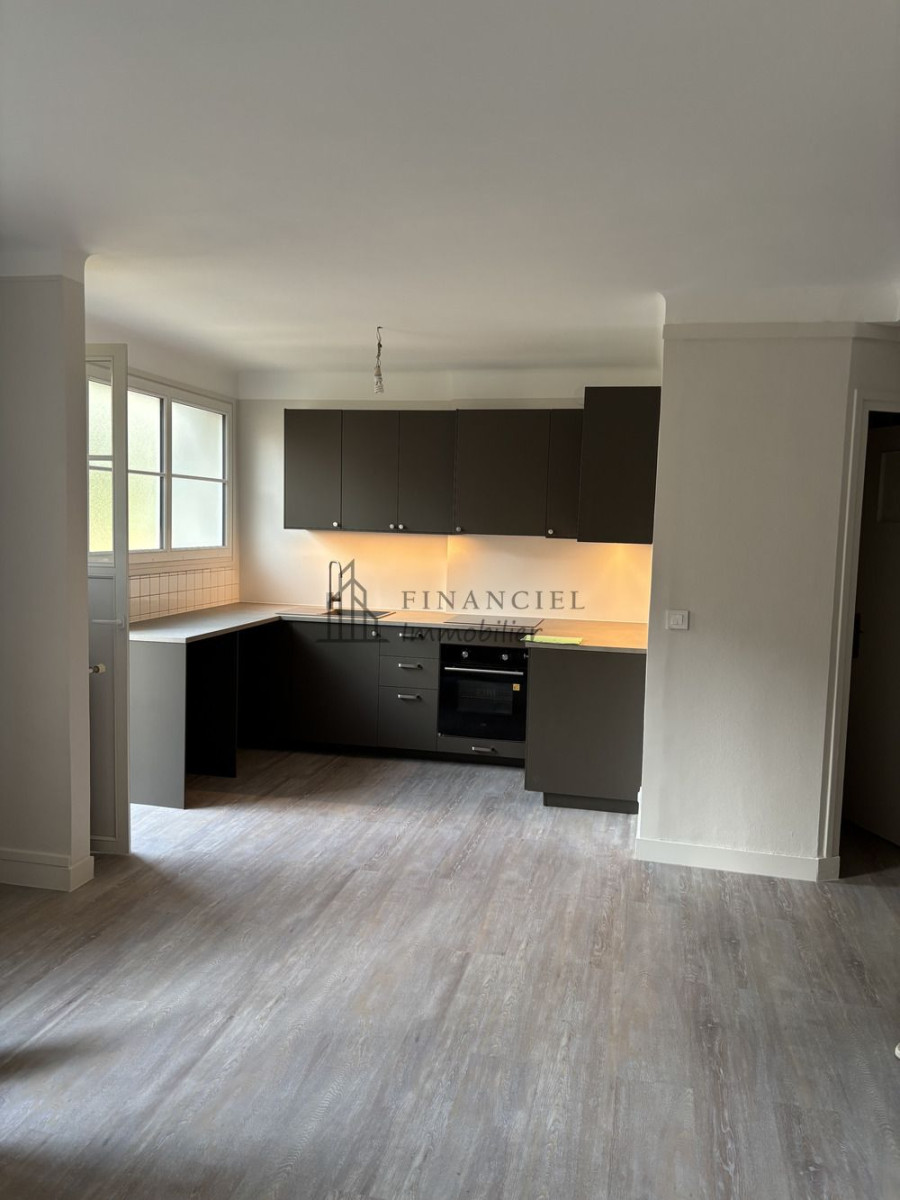 
                                                Location
                                                 LOUE JOLI 3 PIECES - RUE CLAUDE TERRASSE